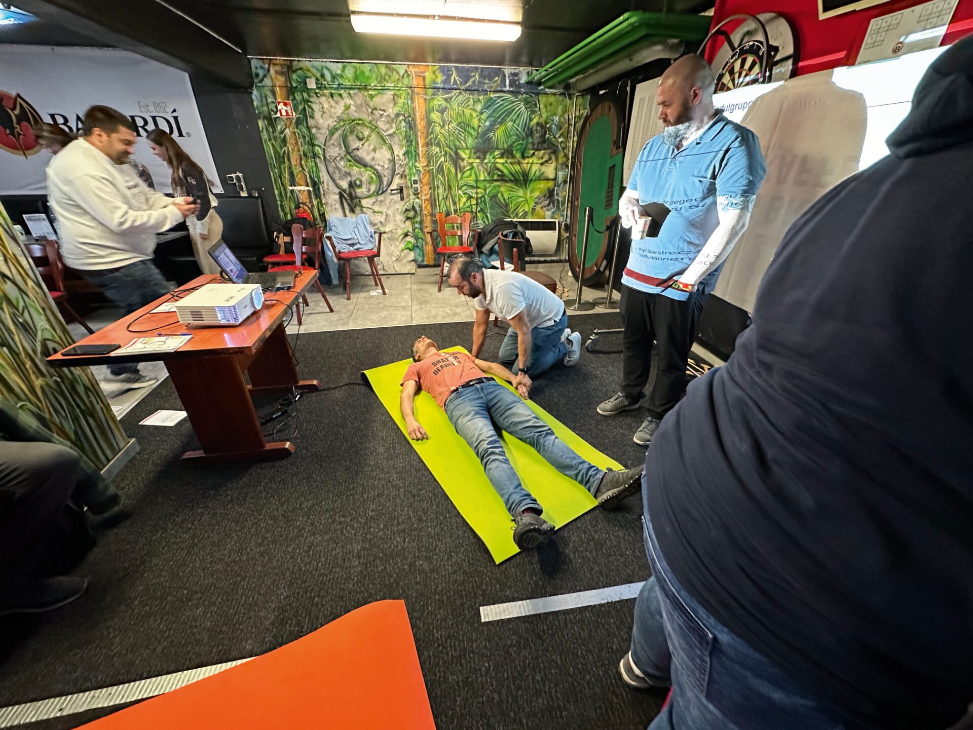 aquaFamily - Professionelle Reinigungsarbeiten für Schwimmbäder, Saunen und Freibäder